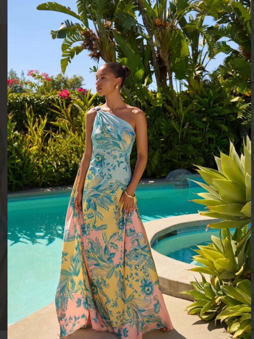 Hemant & Nandita One Shoulder Dress - Picture 2 of 9